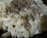 A picture of step 3 of Macroni.