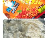 A picture of step 1 of Noodles pakore.