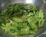 Foto del paso 7 de la receta Revuelto de patatas con judías verdes