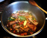 Foto del paso 5 de la receta: Estofado de patata con espárragos silvestres y carne de cerdo