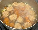 Foto langkah ke 4 dari resep Sup Bola Udang.