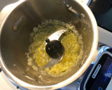 Foto del paso 2 de la receta: Crema de calabacín con zaatar y queso brie en robot iCompanion
