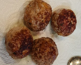 Foto del paso 2 de la receta: Albóndigas en salsa de calabaza, pimientos y tomate al orégano