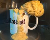 Foto langkah ke 4 dari resep Banana Mug Cake.