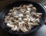 A picture of step 1 of Mushroom masala.