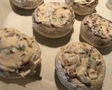 Gazdag sajtkrémmel töltött gombafejek 🧀 recept fázis 4 fotója