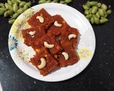 गाजर ची बर्फी रेसपी (Gajar barfi recipe in marathi) रेसिपी स्टेप 6 फोटो 