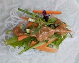 A picture of step 10 of Vietnamese veggie summer rolls.