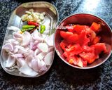 A picture of step 2 of Gobhi Masala.