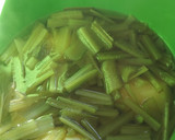Foto del paso 1 de la receta: Borrajas con aceite de ajo negro