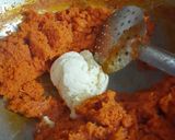 A picture of step 4 of Gajar ka halwa.