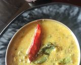 A picture of step 5 of Moong kadhi.