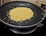A picture of step 1 of Khara Pongal (Ven Pongal).