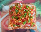 A picture of step 4 of Bread Pizza Without Fire.