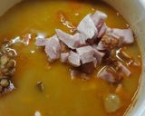 Sonkás-tejfölös lencseleves recept fázis 6 fotója