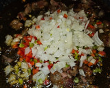 Foto del paso 4 de la receta: Arroz con costillas adobadas con chimichurri, habitas, papada y tocineta