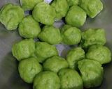 Foto langkah ke 4 dari resep Pie Buah Vla Matcha.