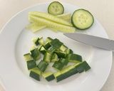黃瓜蝦仁炒蛋的食譜步驟1照片