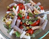 Foto del passaggio 13 della ricetta Insalata di pasta mista fredda con verdure. Glutenfree
