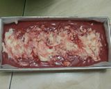 Foto langkah ke 7 dari resep Redvelvet Cheesy Brownies.