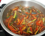 Foto del paso 3 de la receta: Bacalao con verduras en salsa de soja