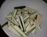 Foto del paso 1 de la receta: Tortillas rellenas de zucchinis y soya