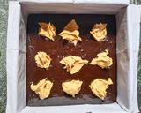 Foto langkah ke 5 dari resep Peanut Butter Brownies.