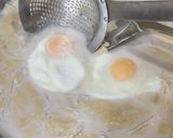 Gambar langkah 3 resipi Telur masak lemak putih.