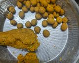A picture of step 1 of Tuver muthia nu shak.