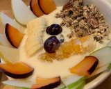 Foto del paso 3 de la receta: Desayuno: Granola con yoghurt y frutas🤩