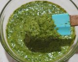Foto langkah ke 3 dari resep Kale Pesto.