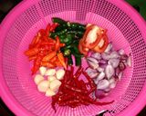 Foto langkah ke 2 dari resep Sambal Kemangi.