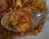 Foto langkah ke 7 dari resep Nasi goreng kecap.