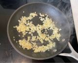 A picture of step 2 of Omurice (Japanese omelette rice).