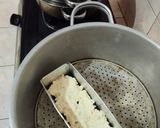 Foto langkah ke 5 dari resep Bolu Ketan Hitam Keju Lumer.