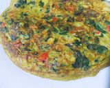 Foto del paso 4 de la receta: Tortilla de vegetales 🥕🥬🥦🧅🌶️