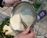 Foto del paso 5 de la receta: Mostacholi rallados con vegetales y salsa de queso. (Sin tacc)