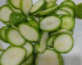 Hình bước làm 3 của món Tai heo trộn cóc xanh
