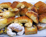 Foto del paso 5 de la receta: Masa para facturas caseras argentinas