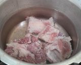 Foto langkah ke 1 dari resep Soto Iga Sapi Kuah Bening.