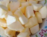 A picture of step 1 of Apple mousse.