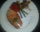Foto del paso 3 de la receta: Salmón y espárragos a la plancha con pimientos (muy saludables)