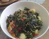 Foto langkah ke 5 dari resep Tumis Daun Kenikir.