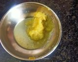 A picture of step 3 of Shorshe Chingri (Mustard Prawn).