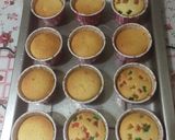 Foto langkah ke 4 dari resep Vanilla Cup Cake.
