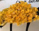 Une image de l'étape 6 de Chou pak choi aux poivrons jaunes,lard,tomates et oignon rouge.