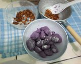 Foto langkah ke 2 dari resep Resep Kolak Ubi Ungu Sederhana.
