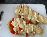 Foto del paso 2 de la receta Pechugas de pollo rellenas de queso Gorgonzola y pimiento asado