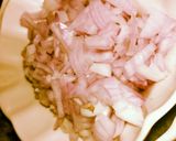 A picture of step 4 of Dahi Phulki Chat.