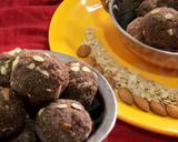 A picture of step 14 of Chocolate chickpea malai mawa Laddu.